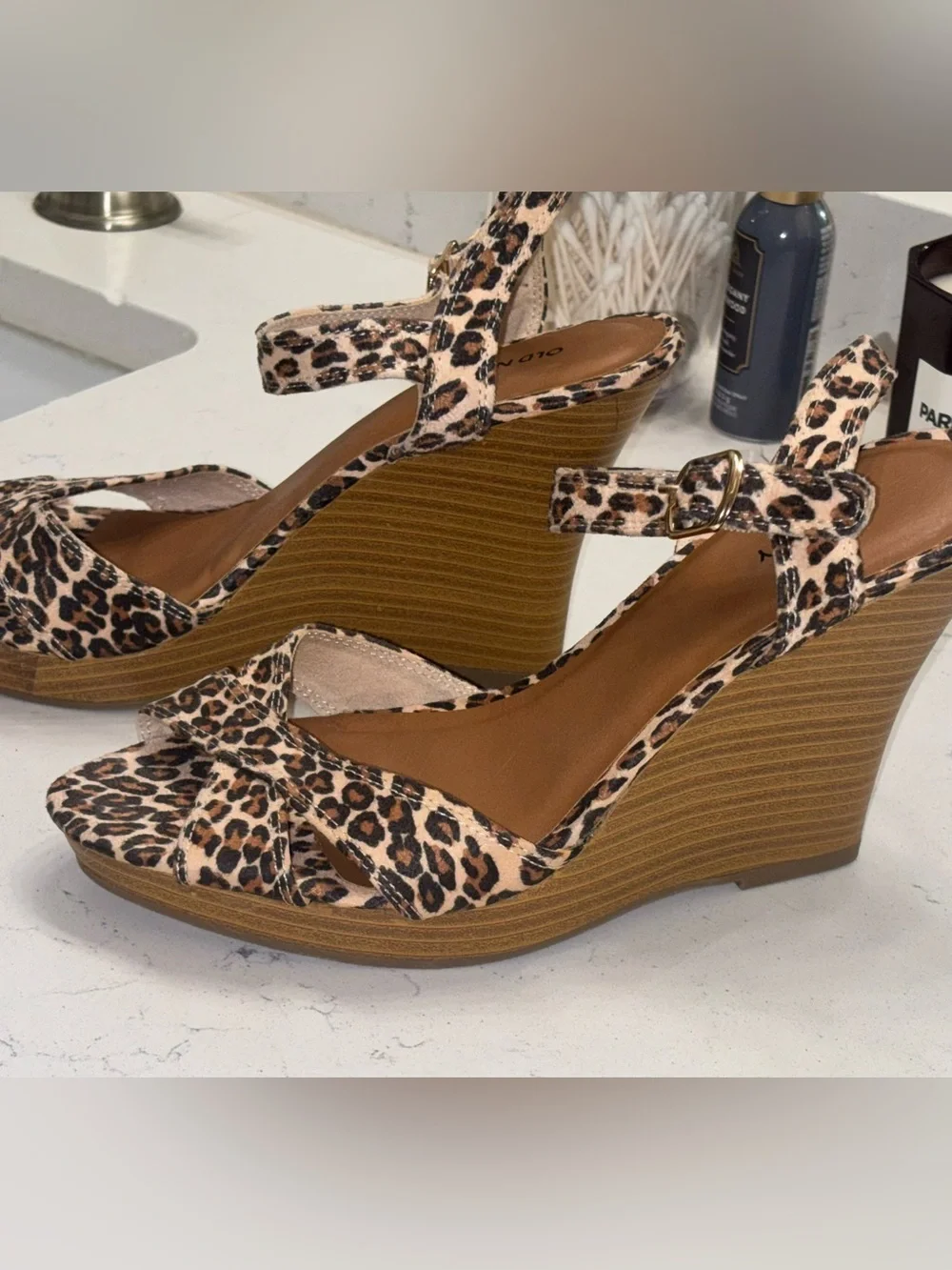 Old Navy Leopard Print Wedge Sandals - Tan/Black | Size: 9M | NWOT *